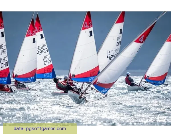 帆船邀请赛：风帆竞逐海上之间