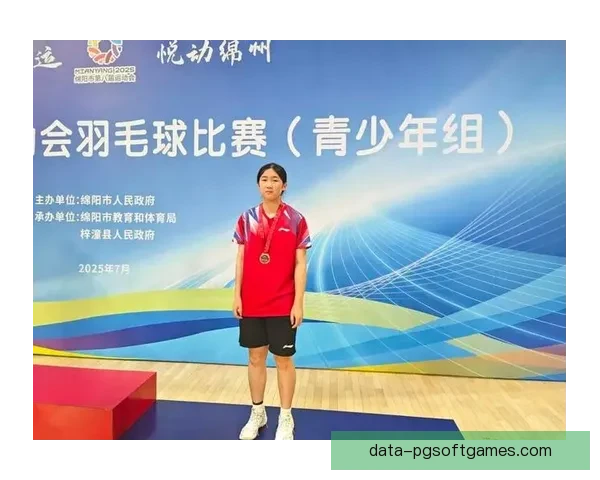 全网热议：羽毛球公开赛精彩纷呈，谁将问鼎桂冠？