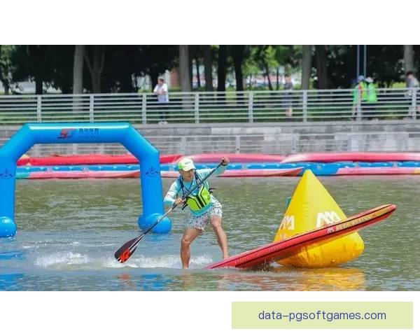 水上挑战赛:皮划艇高手争锋 水上挑战赛:皮划艇高手争锋